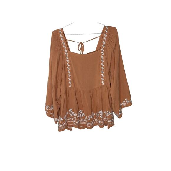 New Easel Los Angeles Boho Embroidered Peasant Top Camel White Floral Small - Picture 2 of 15